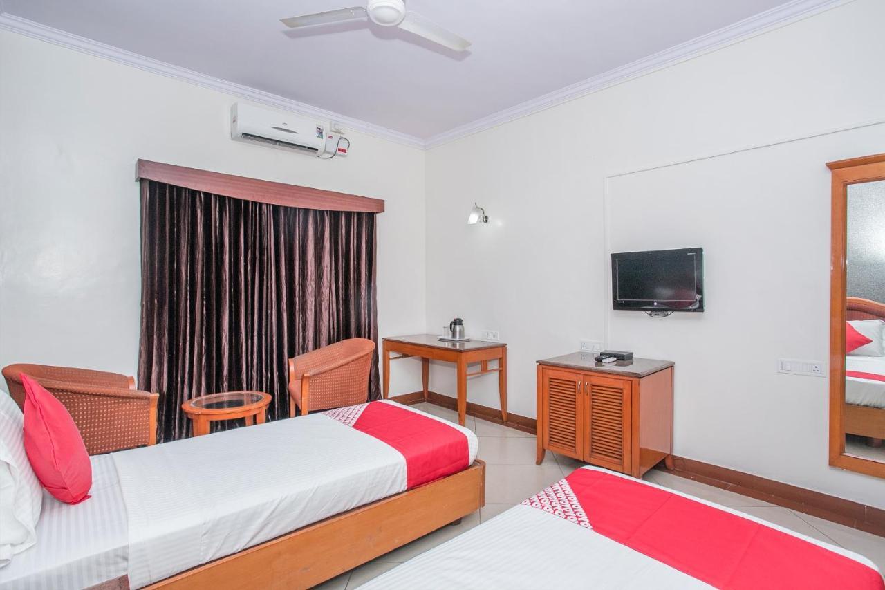 Hotel Chetan International Bangalore Exterior photo